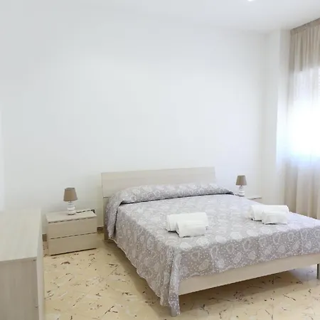 Fuer 4 Personen Ca 50 Qm In Cefalu, Sizilien Nordkueste Von Sizilien - B59111 Apartment Cefalu